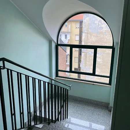 아파트 Splendid Mansarda Issiglio - San Paolo - Parco Ruffini 토리노